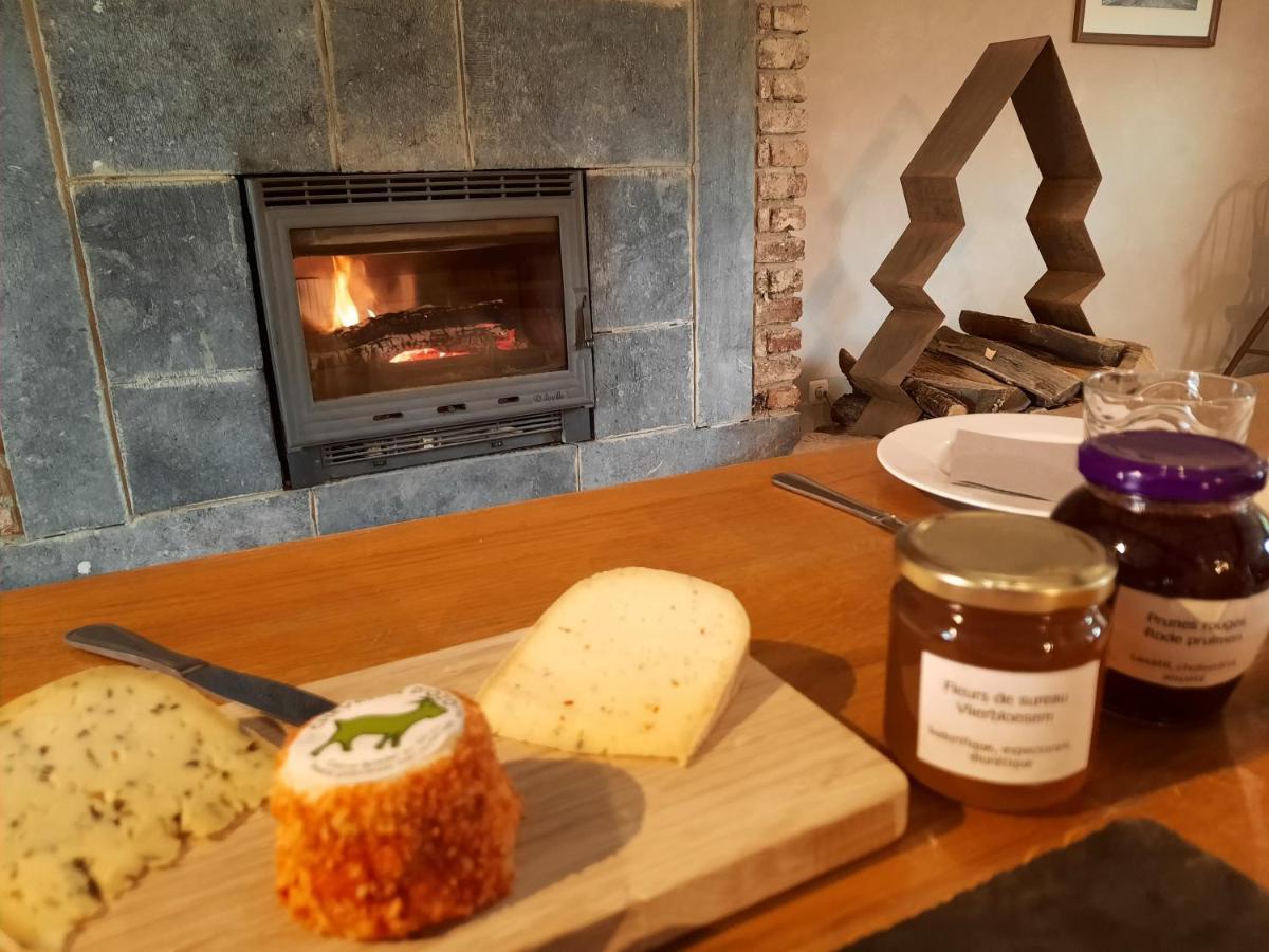 Aux Saveurs D'Enneille Bed & Breakfast Дюрби Екстериор снимка