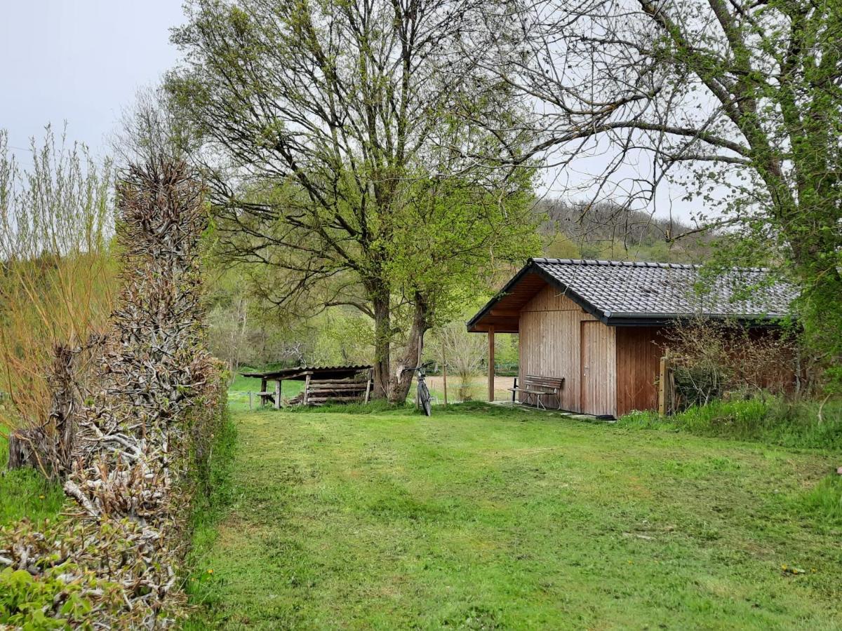 Aux Saveurs D'Enneille Bed & Breakfast Дюрби Екстериор снимка